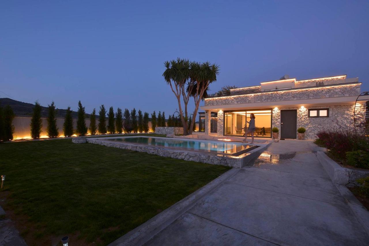 Villa Flamingo - 4 Bedrooms - Private Pool - Next To Renowned Issos Beach & Lake Korission Λίνια Εξωτερικό φωτογραφία
